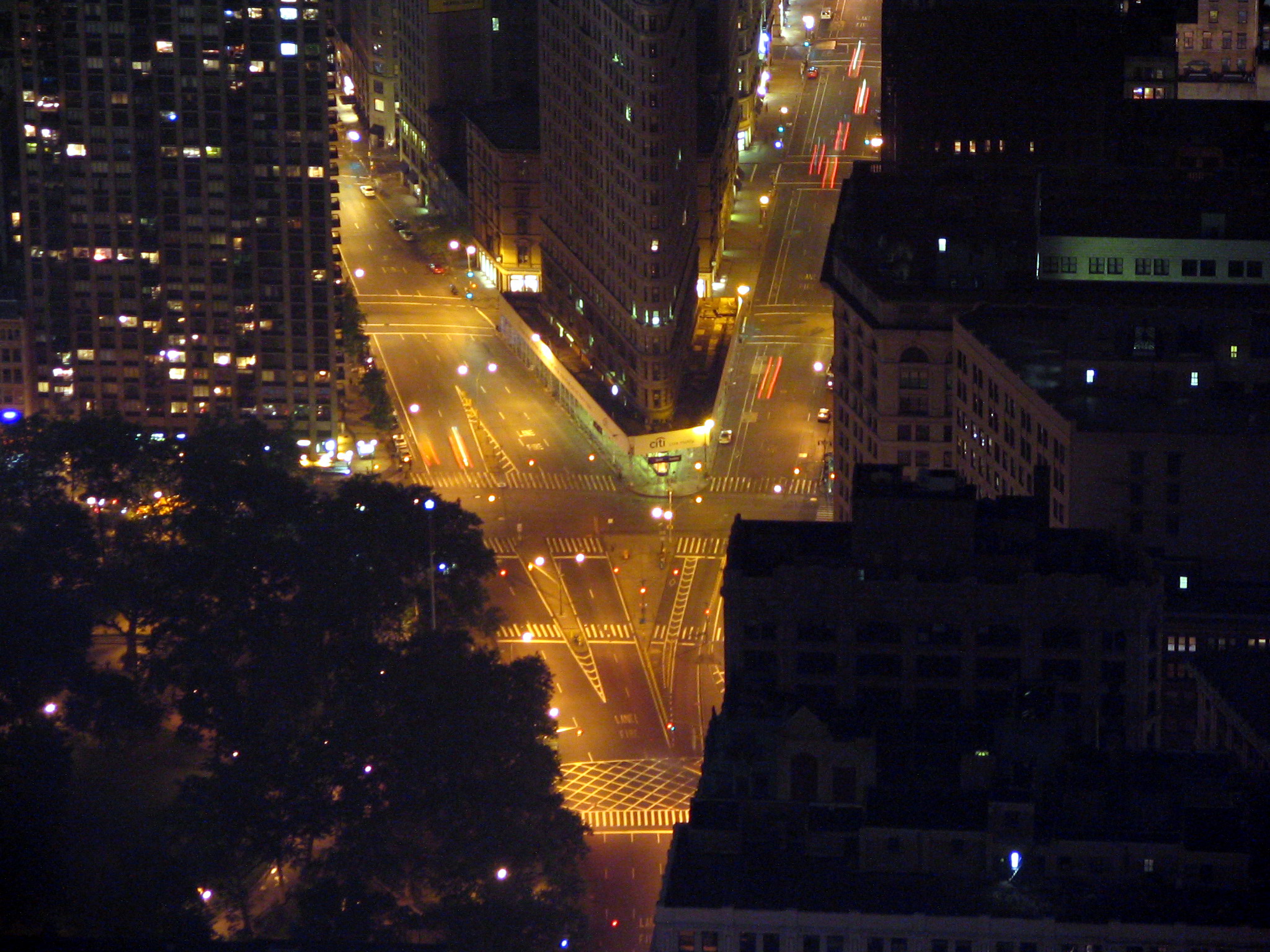 Empire state building at night 06.jpg